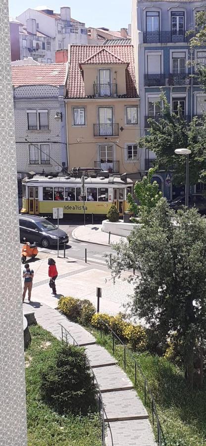 Charme Et Confort Au Coeur De Graca Lisbon Bagian luar foto